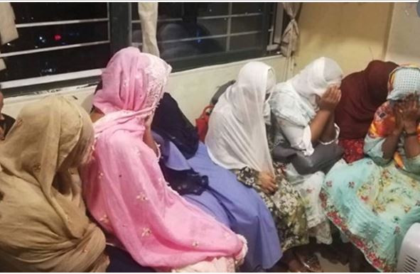 গুলশানের তিন স্পা সেন্টার থেকে গ্রেপ্তার ২৫
