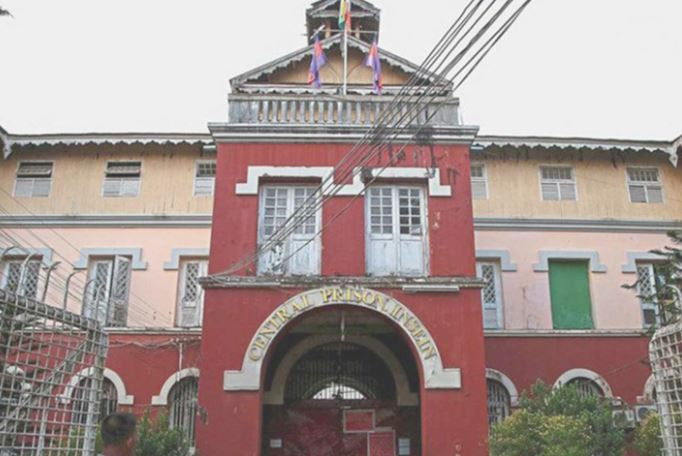 মিয়ানমারে কারাগারে বিস্ফোরণে নিহত ৮