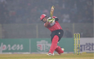 আনামুলের ঝড়ের রাতে বরিশালের কষ্টার্জিত জয়