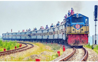 ফরিদপুরে ট্রেনে কাটা পড়ে একজনের মৃত্যু