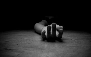 প্রেমিকের বিয়ের খবরে প্রেমিকার আত্মহত্যা