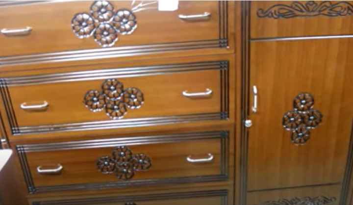 স্ত্রীকে হত্যার পর ওয়ারড্রোবে লুকিয়ে রেখে থানায় গেল স্বামী