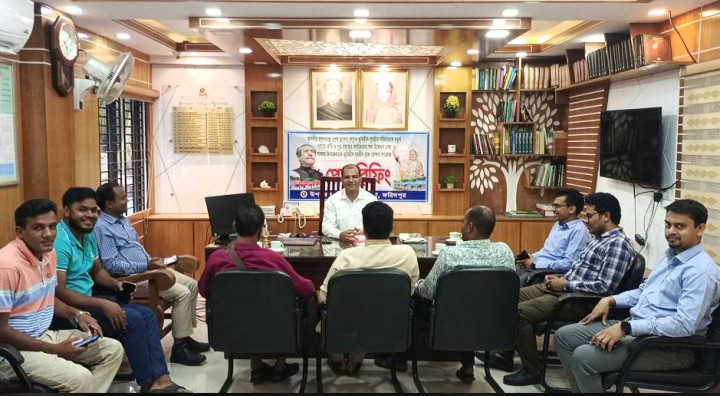 সালথায় সাংবাদিকদের সাথে ইউএনও’র প্রেস ব্রিফিং