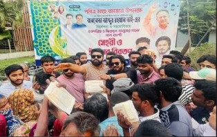 ফরিদপুরে ছাত্রলীগের সেহরি ও ইফতার বিতরণ অব্যাহত
