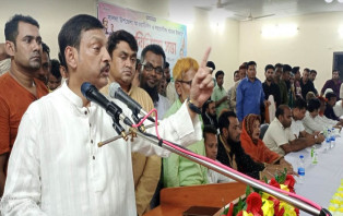 সবাইকে নিয়ে সকল ষড়যন্ত্র প্রতিহত করবো: লাবু চৌধুরী
