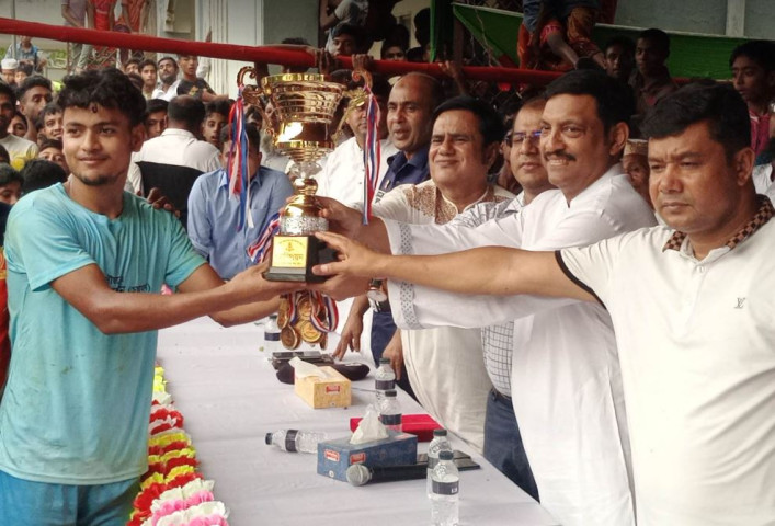 সালথায় বঙ্গবন্ধু ও বঙ্গমাতা গোল্ডকাপ ফুটবল টুর্নামেন্টের ফাইনাল অনুষ্ঠিত