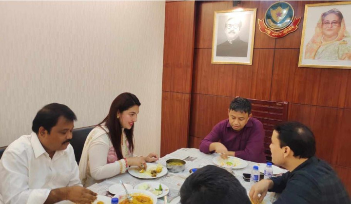 যে অভিযোগ নিয়ে ডিবি কার্যালয়ে অপু বিশ্বাস