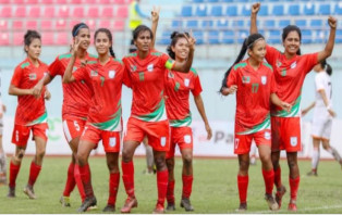 বেতন বাড়ছে  নারী সাফ জয়ী সাবিনাদের