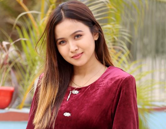 নিষিদ্ধ হওয়ার পর ভিডিও বার্তায় যা বললেন অভিনেত্রী চমক