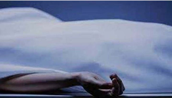 গরম কড়াইয়ের উপর পড়ে গৃহবধ‍‍ূর মৃত্যু