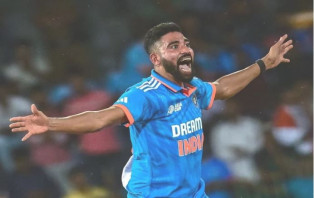 বিশ্বকাপের আগে বড় সুসংবাদ পেলেন সিরাজ