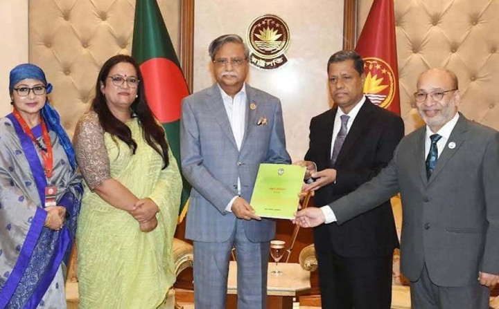 তথ্য অধিকার আইন সম্পর্কে তৃণমূল পর্যায়ে জনগণকে সচেতন করতে রাষ্ট্রপতির নির্দেশ