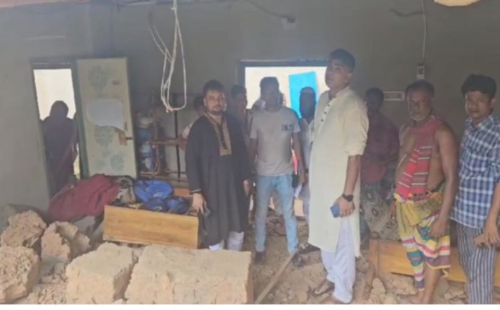 ব্রাহ্মণবাড়িয়ায় মাটির ঘরের দেয়াল চাপায় ভাই-বোনের মৃত্যু