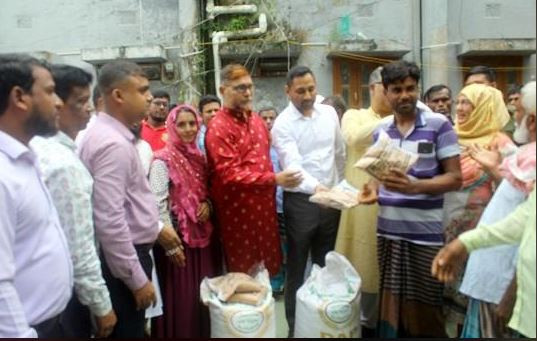 চরভদ্রাসনে কৃষি অধিদপ্তরের বীনামূল্যে সরিষা বীজ ও সার বিতরণ