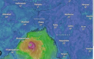 রাতেই আঘাত হানতে পারে ঘূর্ণিঝড় ‘হামুন’ : দুর্যোগ প্রতিমন্ত্রী