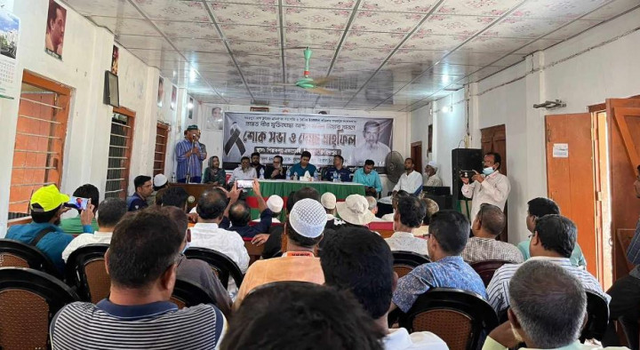 সদরপুরে সাংবাদিক আঃ মজিদ মিয়া স্মরণে শোকসভা অনুষ্ঠিত