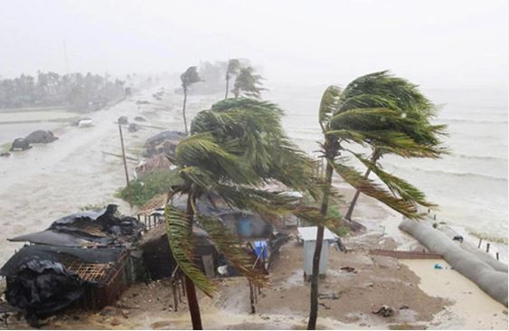 এ মাসেই আছড়ে পড়তে পারে আরেকটি ঘূর্ণিঝড়, নাম ‘মিচাং’