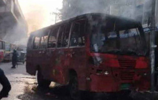 মতিঝিলে বাসে আগুন