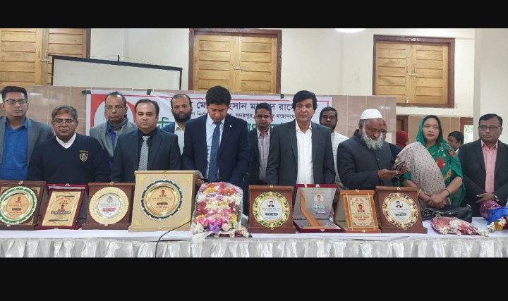 সদরপুর উপজেলা নির্বাহী অফিসারের বদলিজনিত বিদায় সংবর্ধনা 