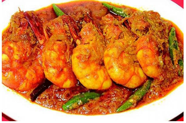 স্বাদ বদলাতে টক-ঝাল-মিষ্টি স্বাদের চিংড়ির রেসিপি দেখে নিন