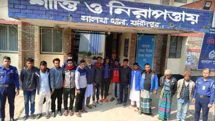 সালথায় বিএনপির মশাল মিছিল: ১১ নেতাকর্মী গ্রেপ্তার 