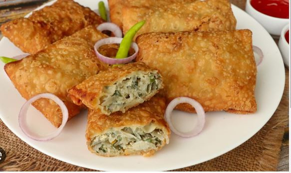 বাসায় তৈরি করুন ‘মোগলাই পরোটা’ 