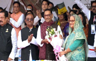 কলাবাগান মাঠে নির্বাচনী জনসভায় শেখ হাসিনা