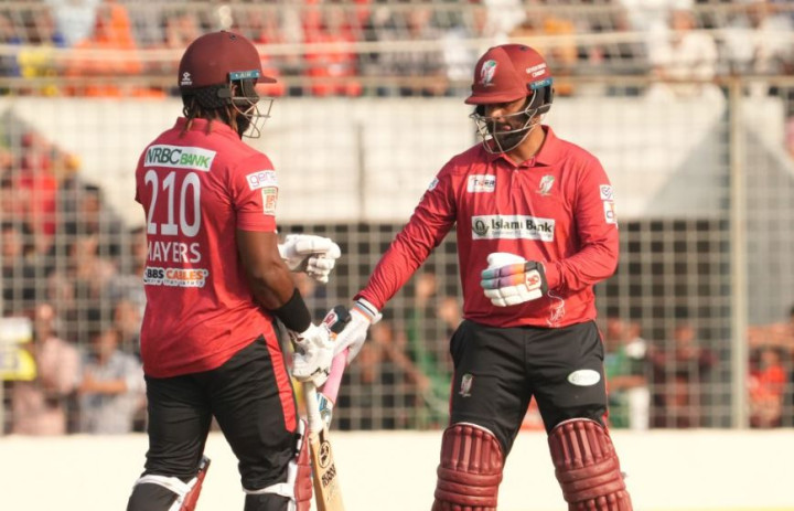 তামিম ও মায়ার্স ঝড়ে বিধ্বস্ত চট্টগ্রাম, কোয়ালিফাইয়ারে বরিশাল