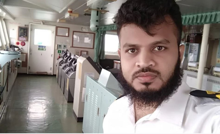 জলদস্যুর হাতে জিম্মি তারেকুলের বাড়িতে আহাজারি