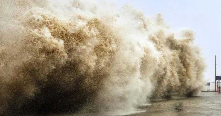 অতিপ্রবল ঘূর্ণিঝড় হিসেবে আছড়ে পড়বে রেমাল, ১০ ফুট জলোচ্ছ্বাসের শঙ্কা