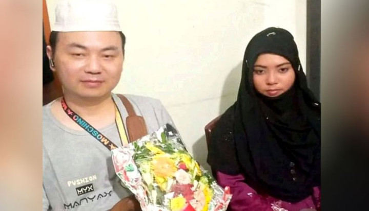 প্রেমের টানে চীনা যুবক নাটোরে  মুসলিম হয়ে করলেন বিয়ে