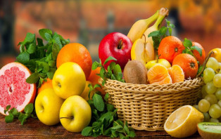 ৫ ধরনের ফলেই চুল পড়ার সমস্যা সাধারণ 