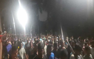 শিক্ষার্থীদের দখলে সচিবালয়, পালালেন হাজারও আনসার সদস্য