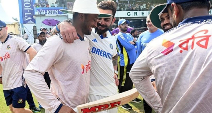সাকিবকে ব্যাট উপহার দিলেন কোহলি