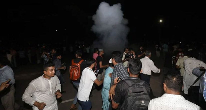 বঙ্গভবনের সামনে বিক্ষোভে আহত ৩