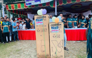 সদরপুর প্রিমিয়ার লীগ ফুটবল টুর্নামেন্ট ফাইনালে মহেশ্বরদী ক্লাব চ্যাম্পিয়ন 
