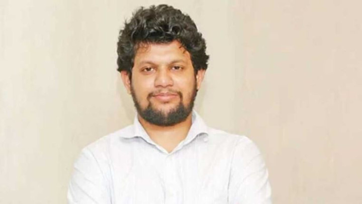 কন্যার ফ্যাসিবাদী শাসনের কারণে মুজিবের ছবি সরানো হয়েছে: মাহফুজ আলম