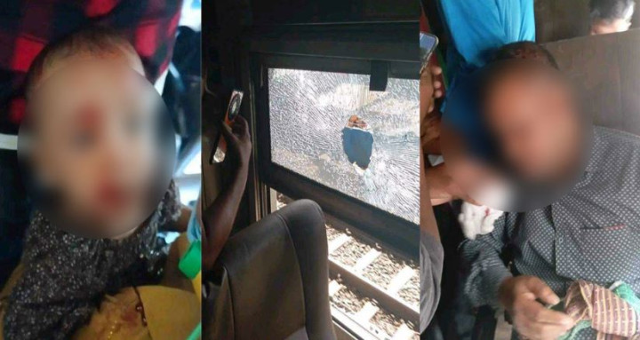 মহাখালীতে ট্রেনে শিক্ষার্থীদের হামলা, শিশুসহ কয়েকজন রক্তাক্ত  