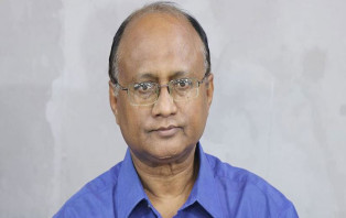 দুদকের নতুন চেয়ারম্যান আবদুল মোমেন