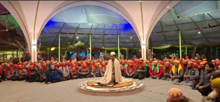 মুসলিম উম্মাহর শান্তি কামনায় চন্দ্রপাড়া দরবার শরীফে ওরছ অনুষ্ঠিত