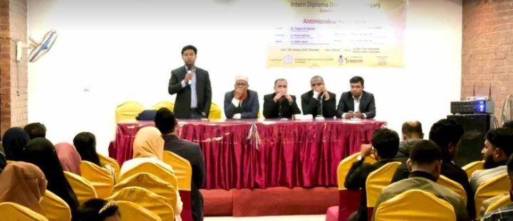 সুনামগঞ্জে ইন্টার্ন ডিপ্লোমা চিকিৎসকদের সাইন্টিফিক সেমিনার অনুষ্ঠিত