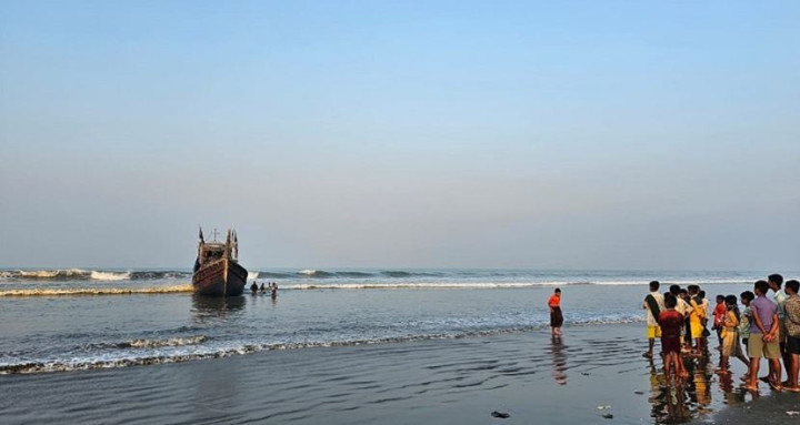 মালয়েশিয়া যাওয়ার পথে টেকনাফে উদ্ধার ১৯ রোহিঙ্গা