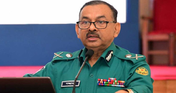 শিক্ষার্থীদের মধ্যে সংঘর্ষ ধৈর্যের সঙ্গে সামাল দিয়েছে পুলিশ: ডিএমপি কমিশনার 