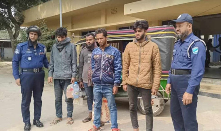চরভদ্রাসনে চোর চক্রের ৩ সদস্য গ্রেপ্তার 