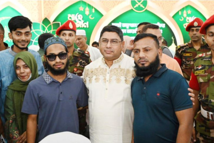 জুলাই গণঅভ্যুত্থানে আহত ছাত্র-ছাত্রীদের সম্মানে সেনাবাহিনীর ইফতার