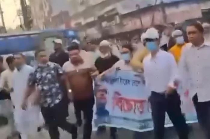 রাজধানীতে আওয়ামী লীগের ঝটিকা মিছিল