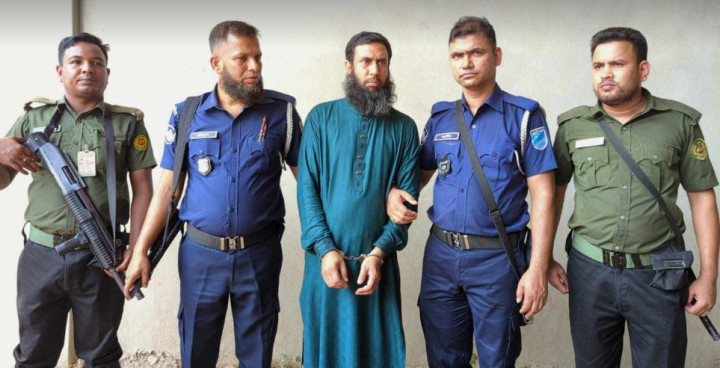 ফরিদপুরে অবৈধ গ্যাস কারখানায় যৌথ বাহিনীর অভিযান, গ্রেফতার ১ 