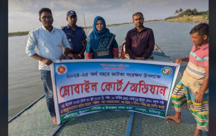 সদরপুরে জাটকা রক্ষার অভিযানে ৪০০ মিটার অবৈধ বাঁশের বাঁধ উচ্ছেদ