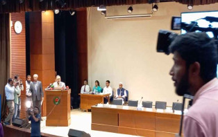 রাজনৈতিক নেতাদের সমর্থন ছাড়া কিছুই বাস্তবায়ন হবে না: সিইসি