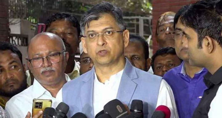 ড. ইউনূস থাকতে না চাইলে জাতি বিকল্প বেছে নেবে: সালাহউদ্দিন